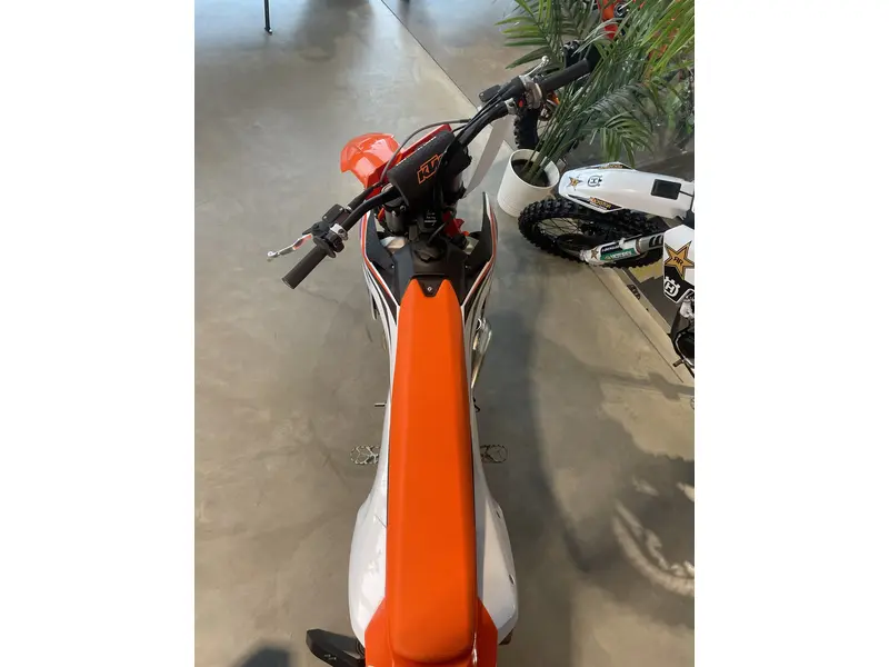 2024 KTM 250 SX thumbnail 6