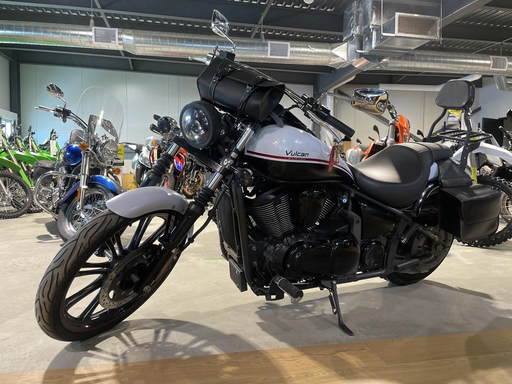 Kawasaki Vulcan 900 Custom 2013 alt