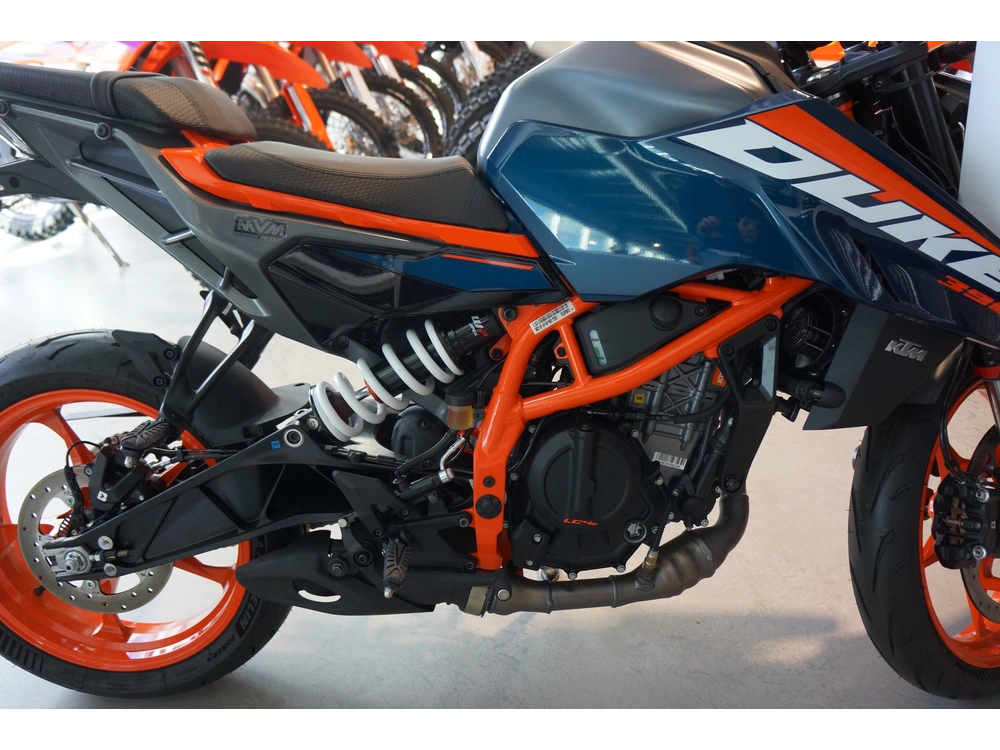Ktm 390 Duke 2024 alt