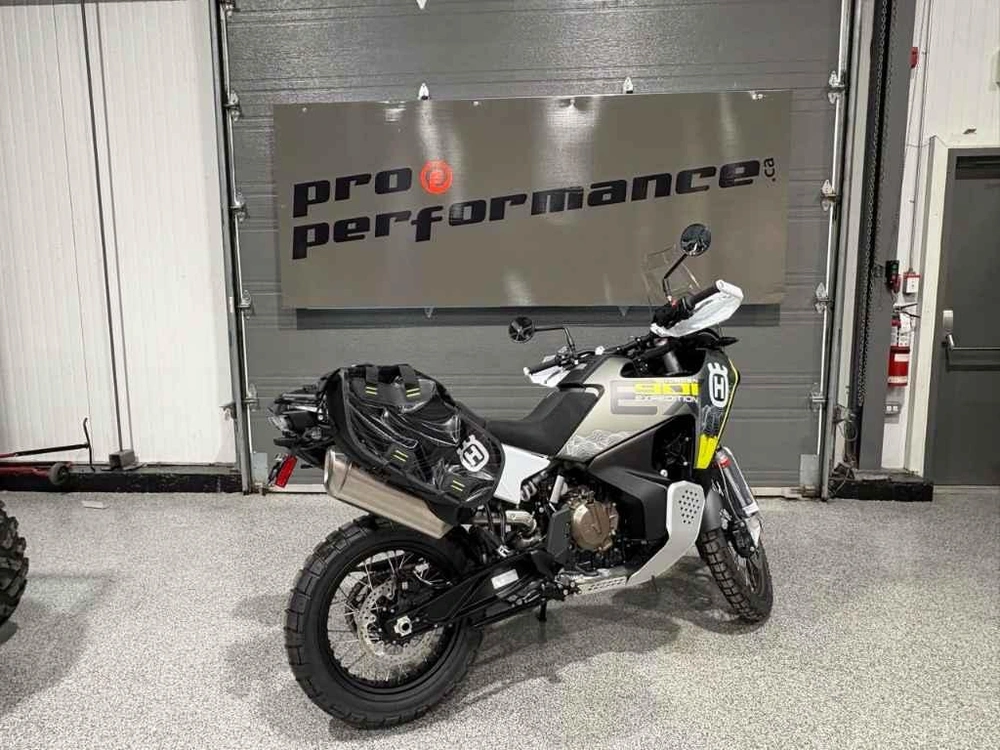 2025 Husqvarna Norden 901 Expedition alt