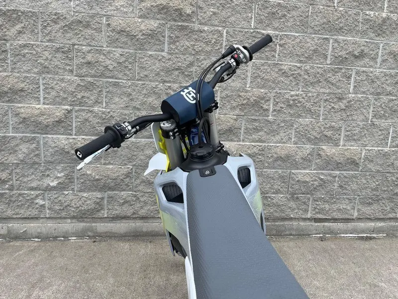 2024 Husqvarna FC 350 thumbnail 13
