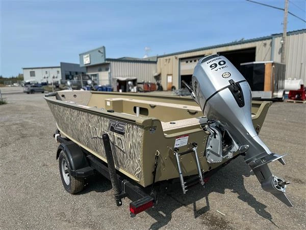 Lund Boat Co 1875 Alaskan Tiller 2024 alt