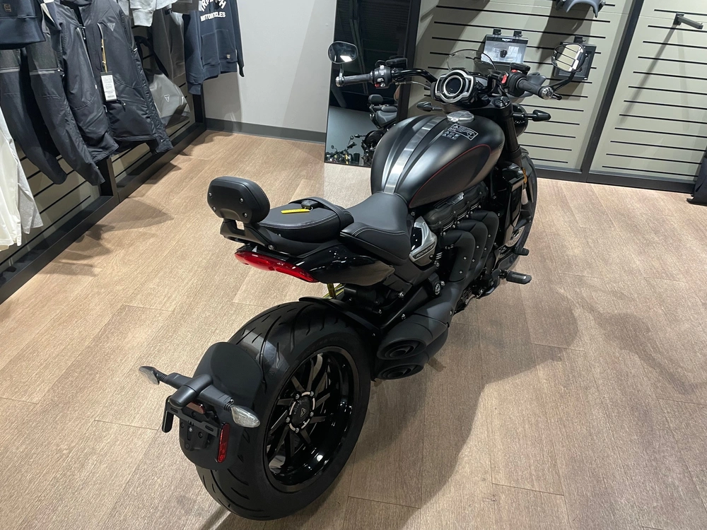 2026 Triumph Rocket 3 Gt Storm - Matt Saph Black/satin Granite alt