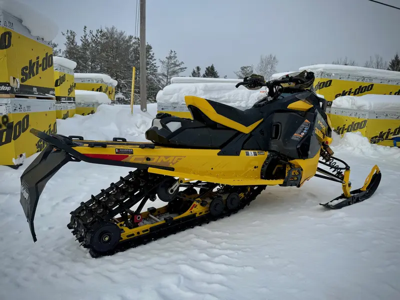 2024 Ski-Doo MXZ XRS COMPETITION PACKAGE 850 E-TEC TURBO R W/10.25" TOUCHSCREEN