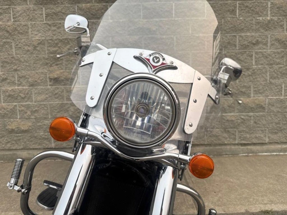 2005 Kawasaki Vulcan 1600 alt