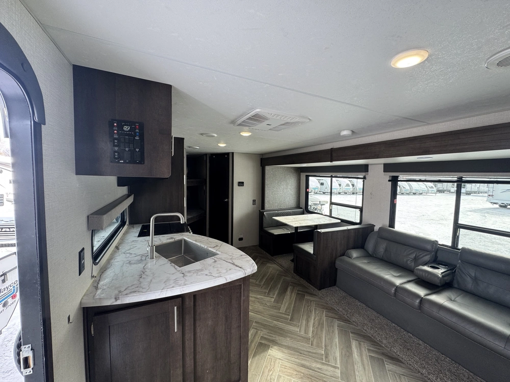 Kz Sportsmen Se 271bhse 2021 alt