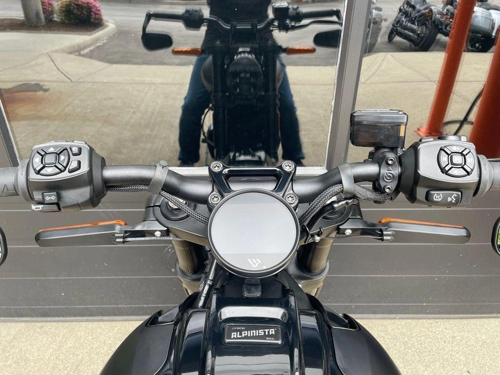 2025 Livewire® S2 Alpinista alt