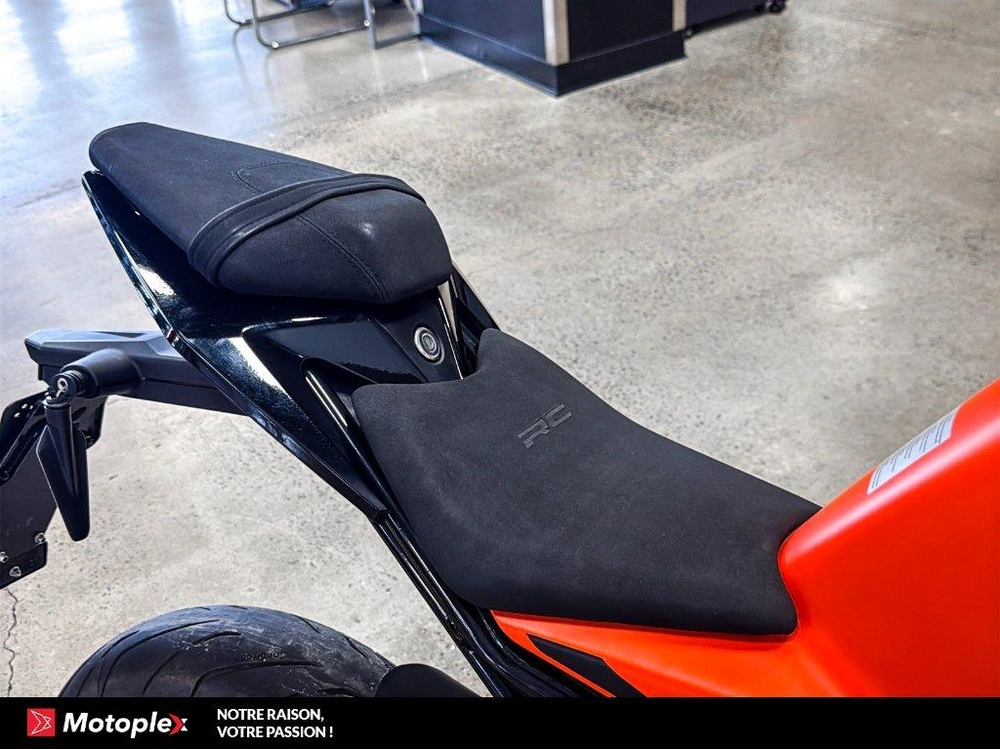 Ktm Rc390 *886 Km* Liquidation 2022 alt