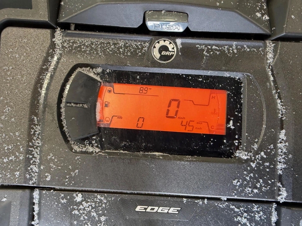 Ski-doo Summit Adrenaline Edge 154 600r 2026 alt