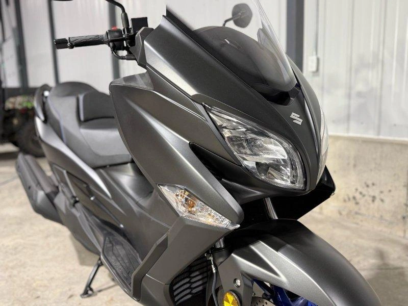 Suzuki Burgman 400 2024 alt