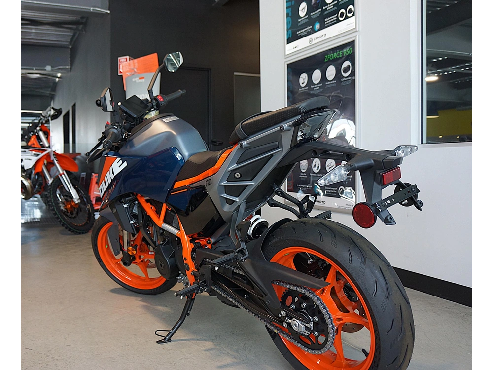 Ktm 390 Duke 2024 alt