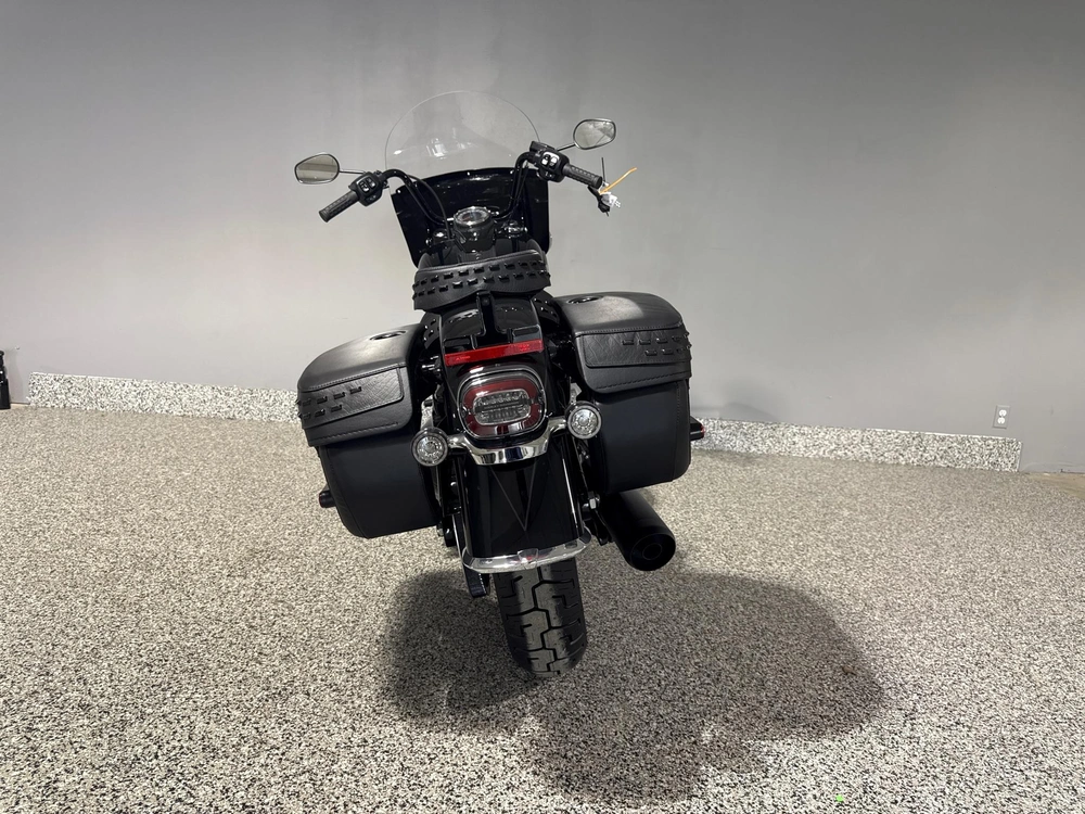 2026 Harley-davidson Flhcs - Heritage Classic alt