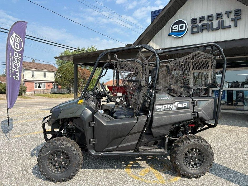 Honda Honda Pioneer 700 4 2025 alt