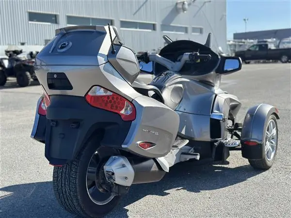 Can-Am SPYDER RTS 2012