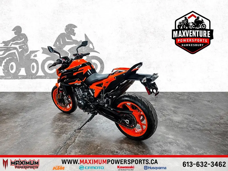 2022 KTM 890 DUKE GP