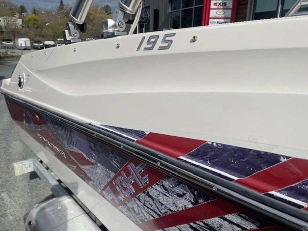 2012 Bayliner 195 Flight Series alt