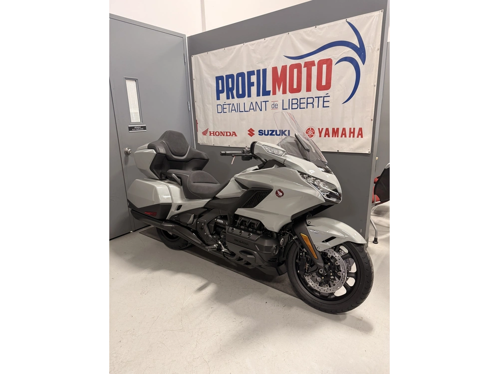 Honda Gold Wing Tour Dct Goldwing Gl1800 2026 alt