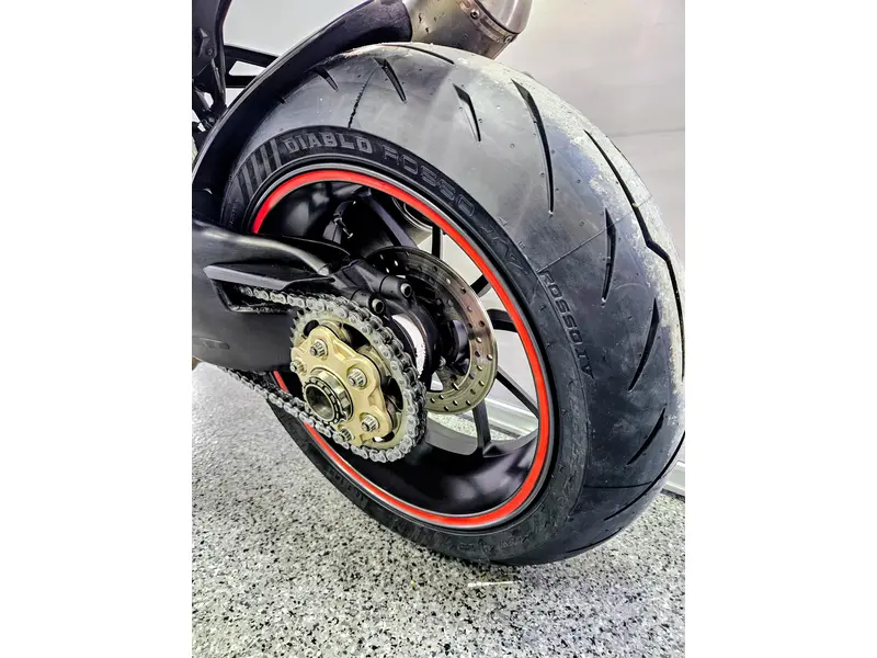 2010 Ducati STREET FIGHTER S 1098 thumbnail 5