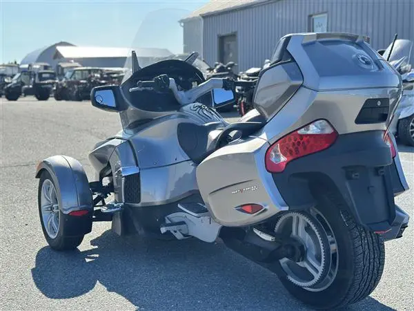 Can-Am SPYDER RTS 2012