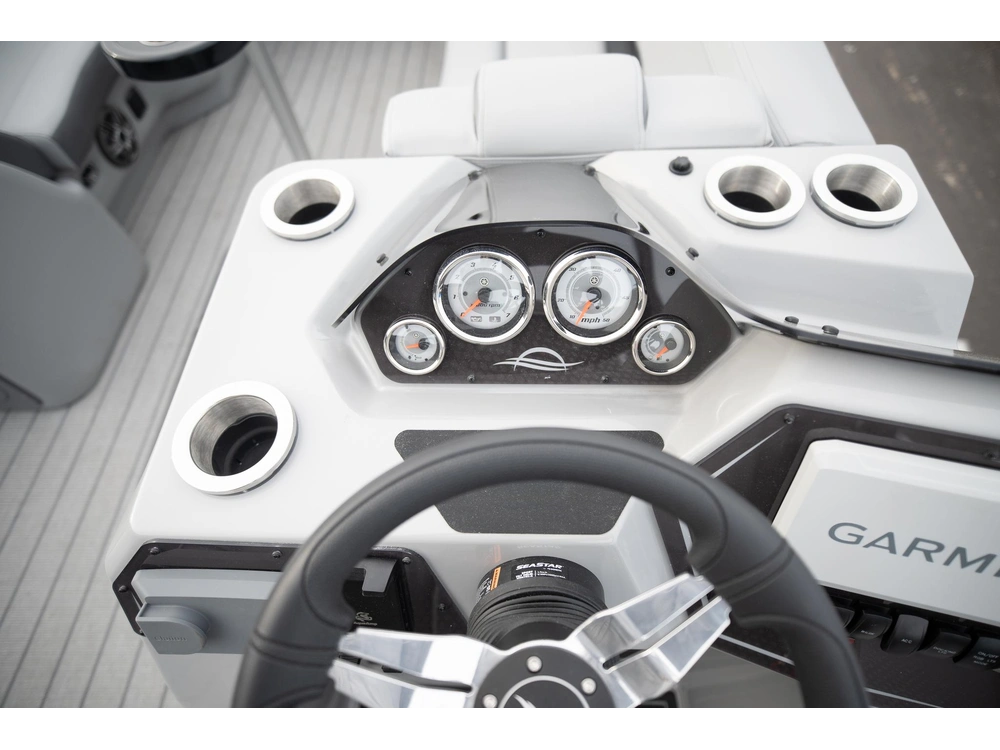 2026 Suncatcher Fusion 322ss alt