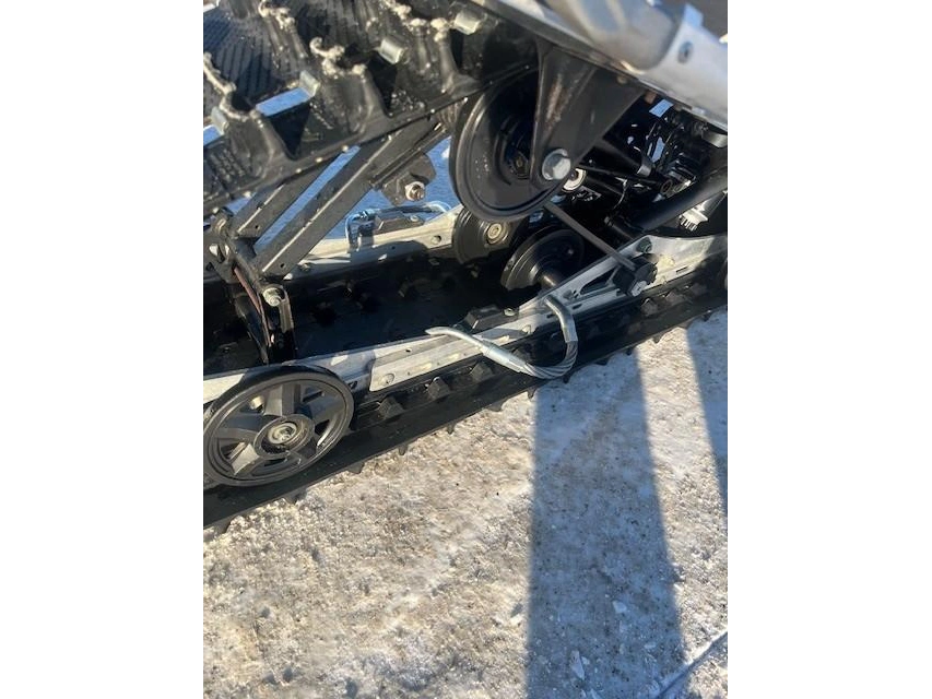 2017 Polaris 800 Assault