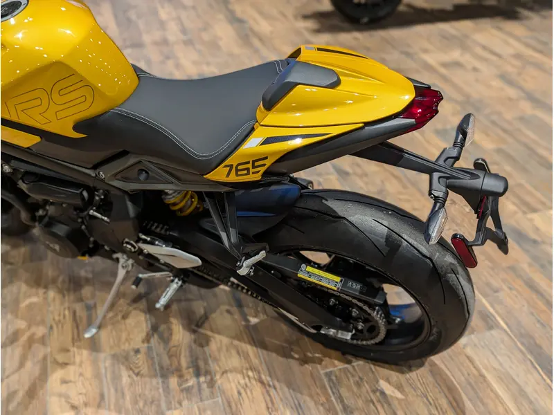 2026 Triumph Street Triple 765 RS // Cosmic Yellow
