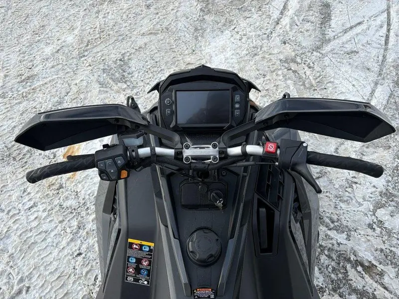 2025 Polaris Polaris 850 Boost Assault Switchback