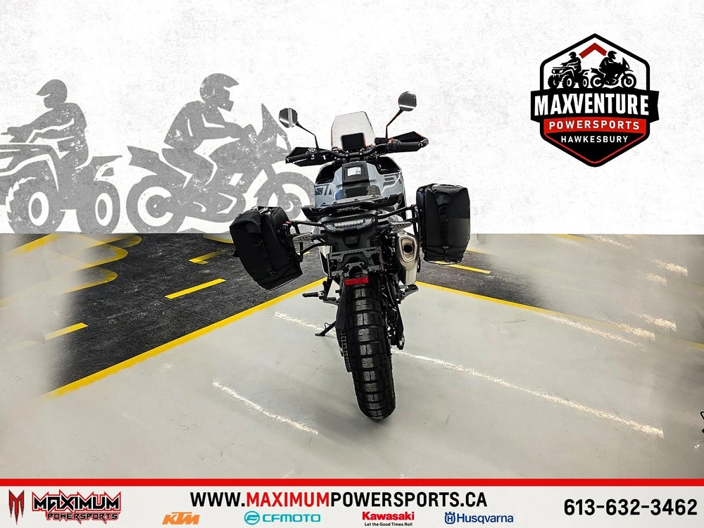 2024 Husqvarna 901 Norden - With Soft Bags alt