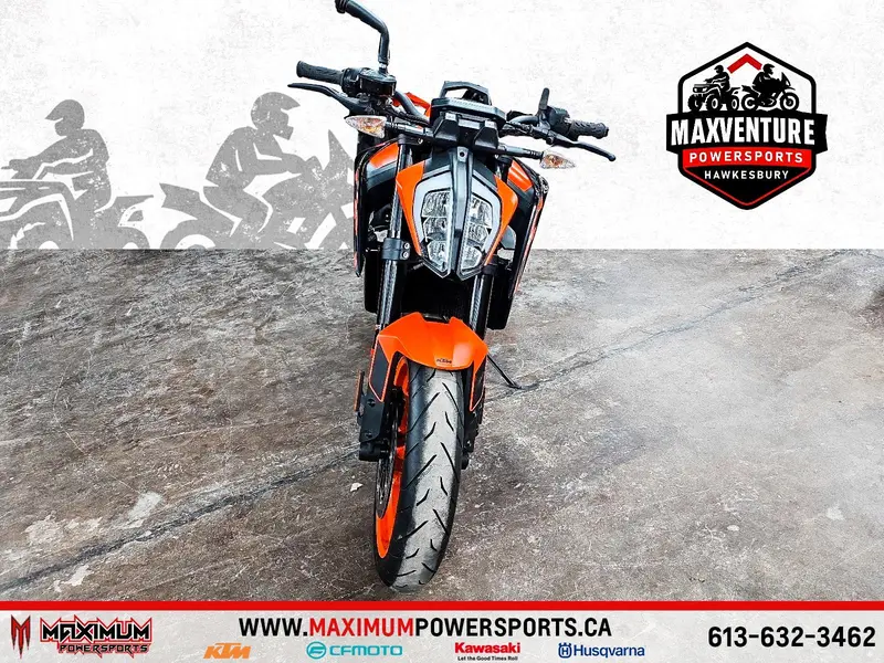 2022 KTM 890 DUKE GP