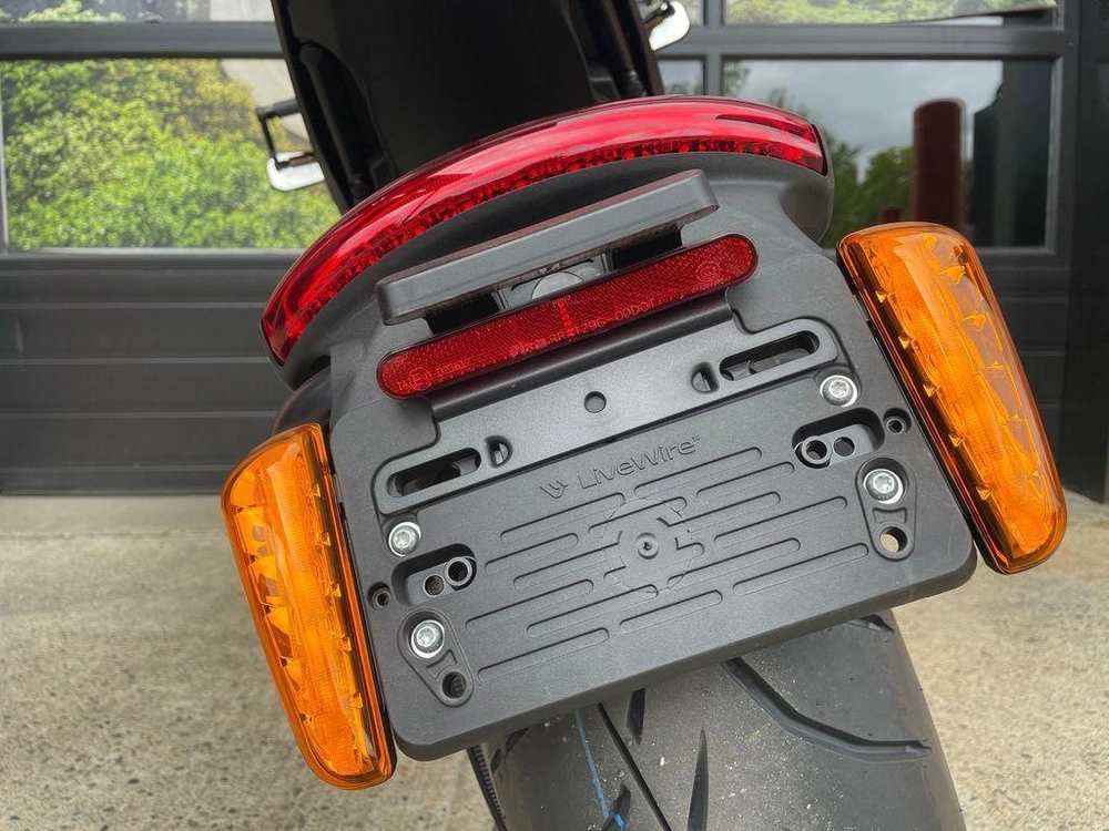 2025 Livewire® S2 Alpinista alt