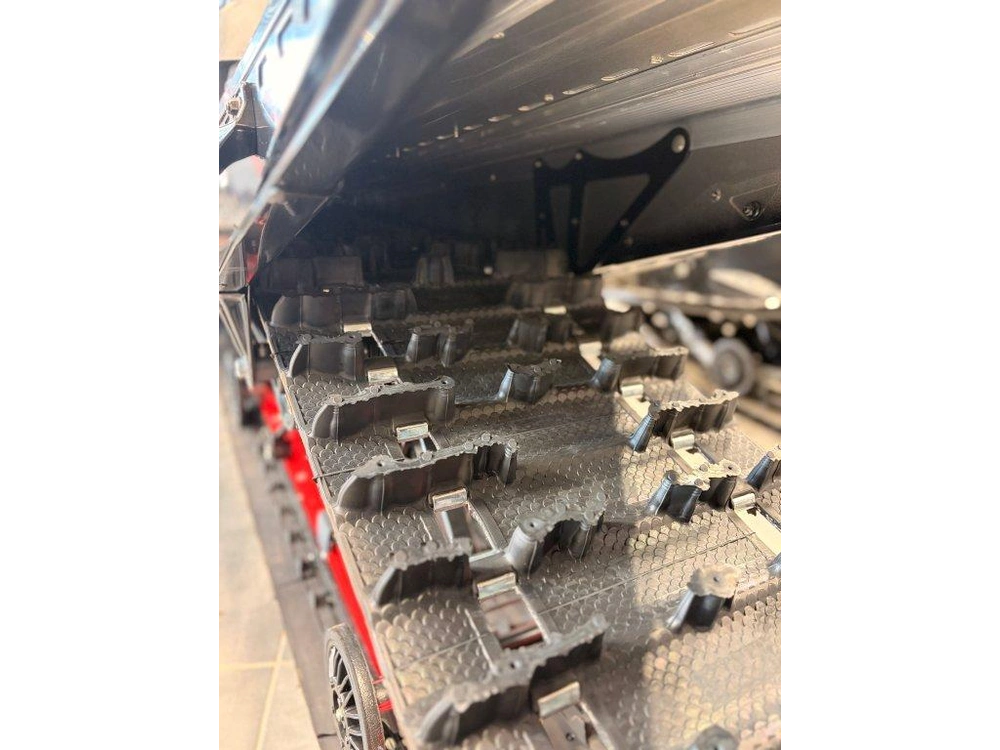 Polaris 850 Switchback Xc 146 2024 alt