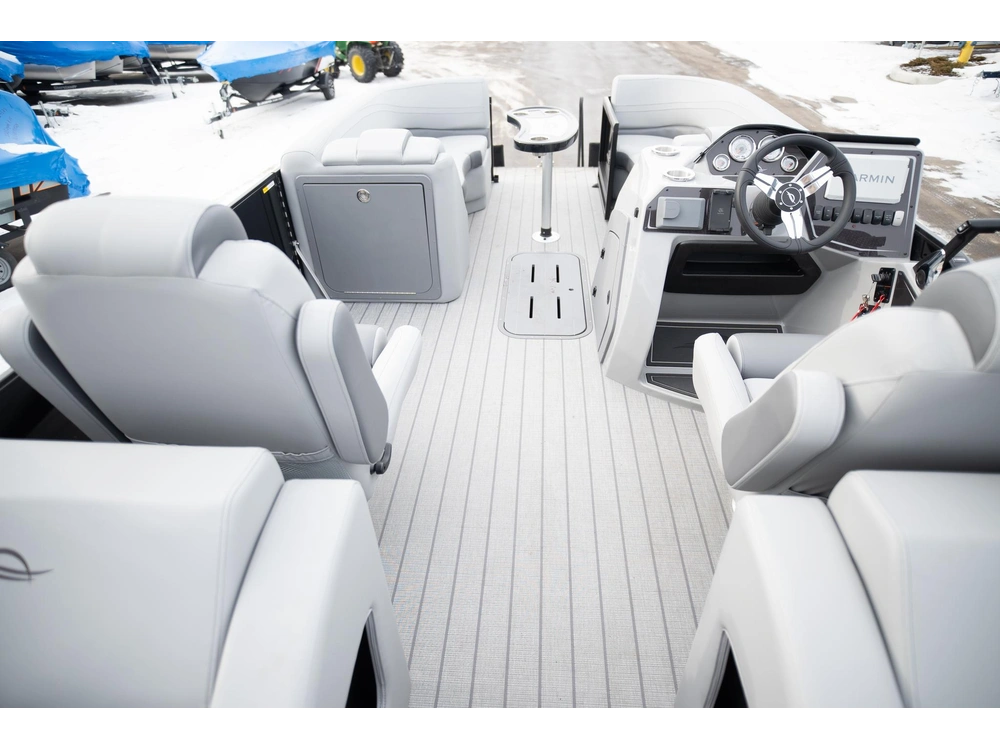 2026 Suncatcher Fusion 322ss alt