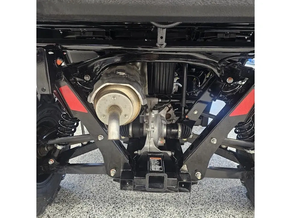 2025 Honda Pioneer 700 alt