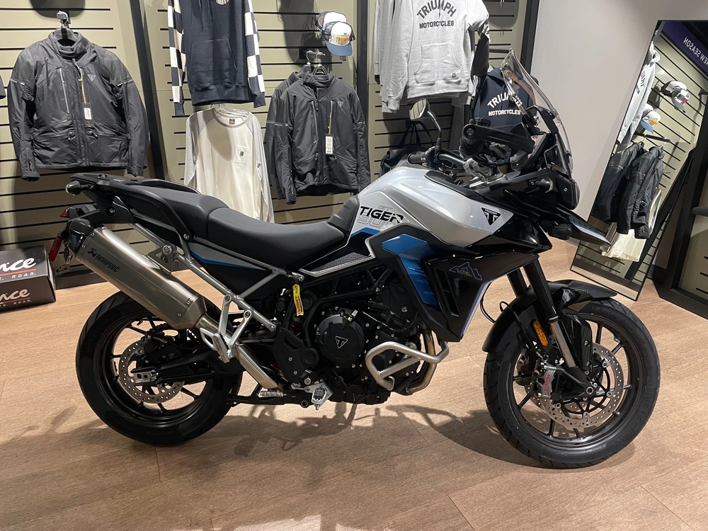 2026 Triumph Tiger 900 Alpine Edition - Snowdonia White alt