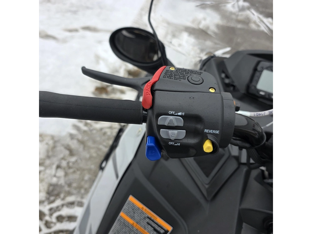 2025 Polaris 550 Voyageur Lxt alt