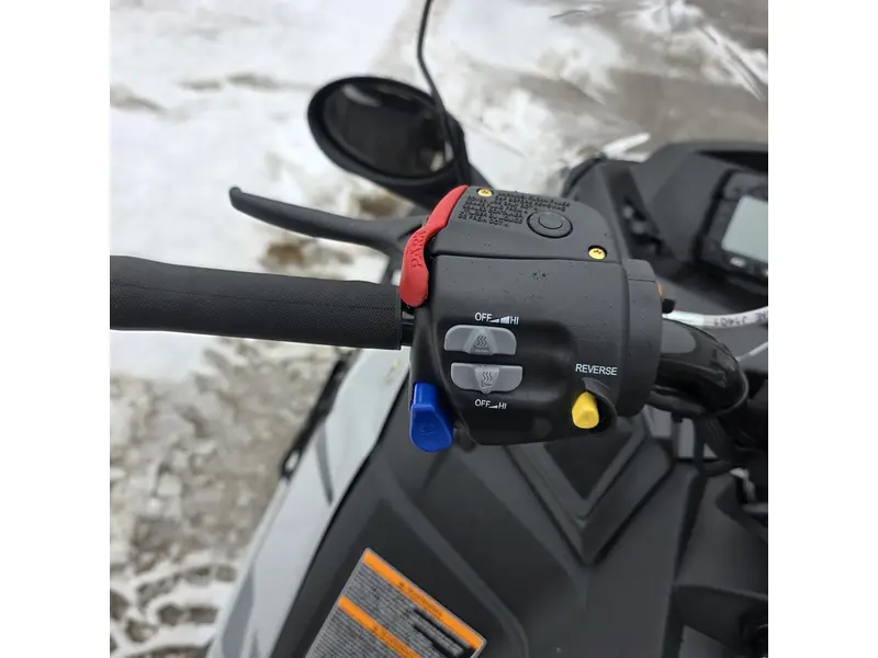 2025 Polaris 550 Voyageur LXT