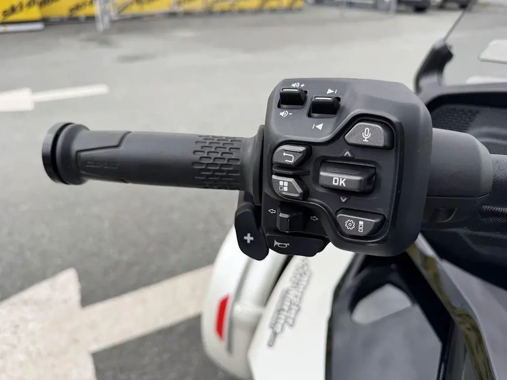 Can-am F3-t 2025 alt