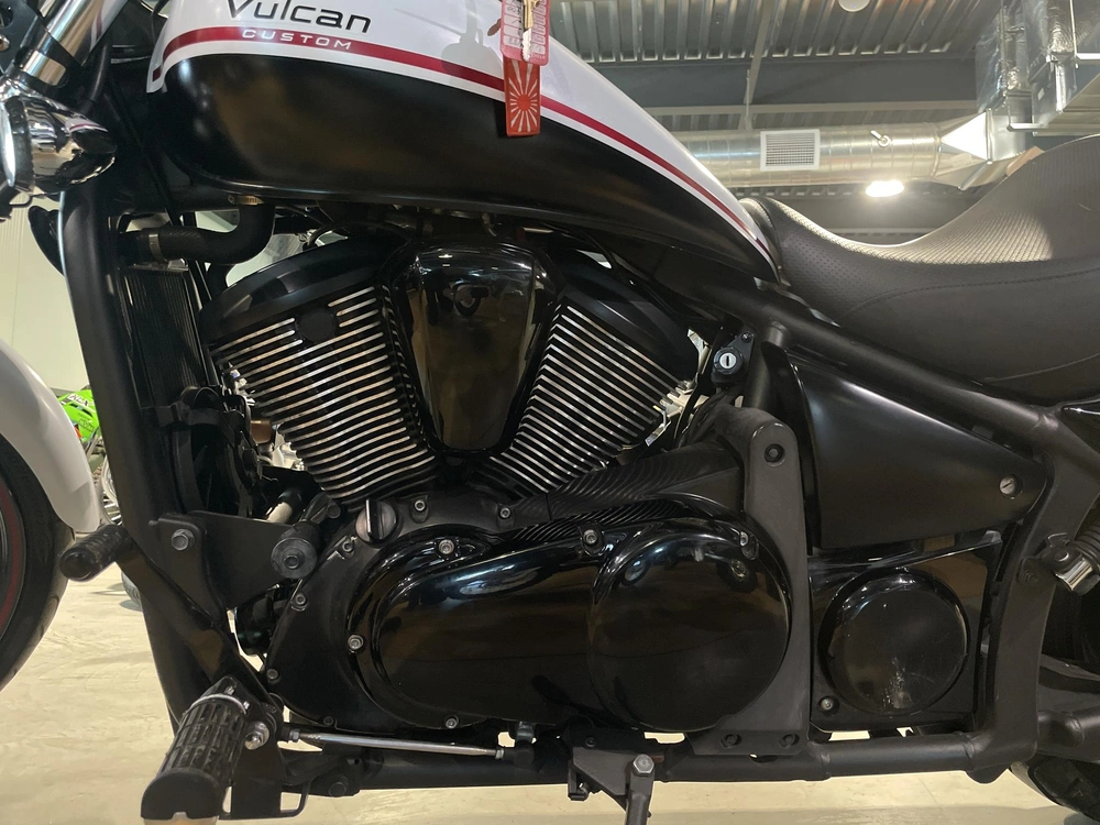 Kawasaki Vulcan 900 Custom 2013 alt