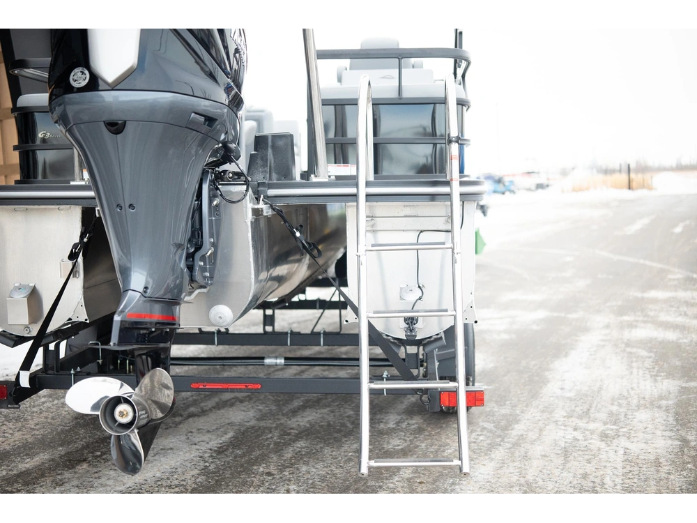 2026 Suncatcher Fusion 322ss alt