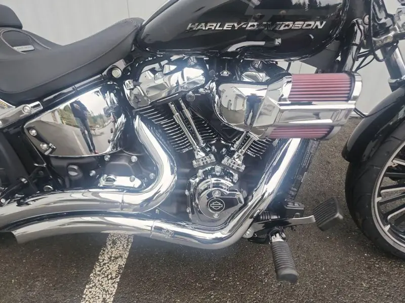 2026 Harley-Davidson FXBR - Breakout® thumbnail 3
