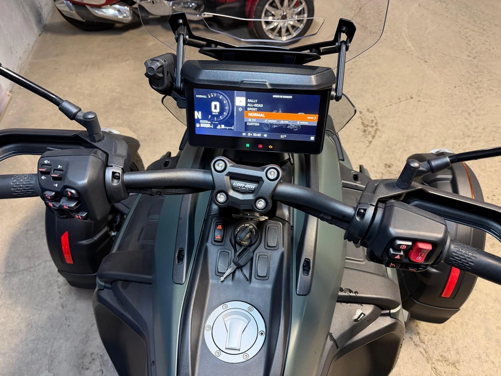 Can-am Canyon Redrock 2025 alt