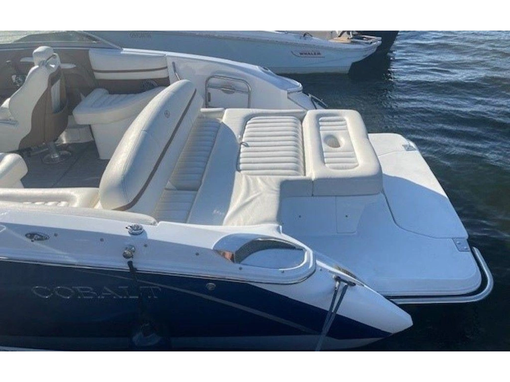 2014 Cobalt Boats R3 alt