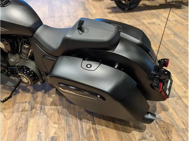 2026 Indian Motorcycle Challenger Dark Horse // Black Smoke