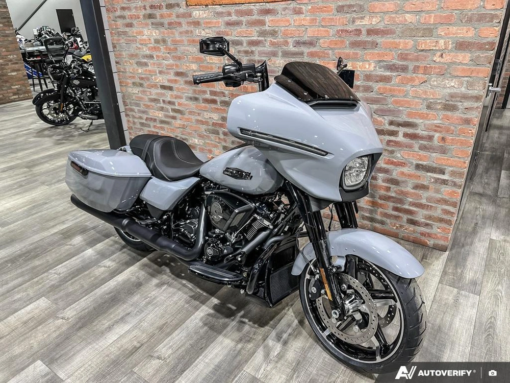 2026 Harley-davidson Street Glide alt