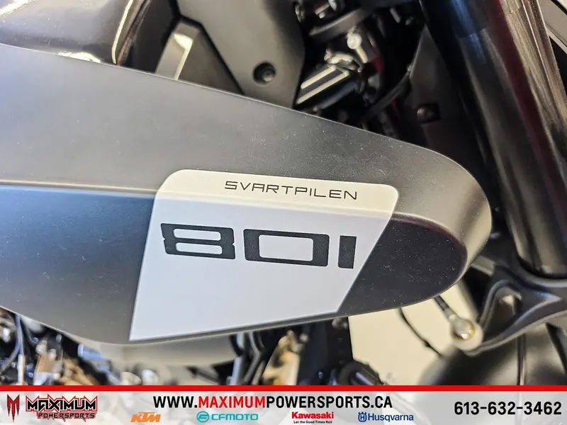 2025 Husqvarna SVARTPILEN 801