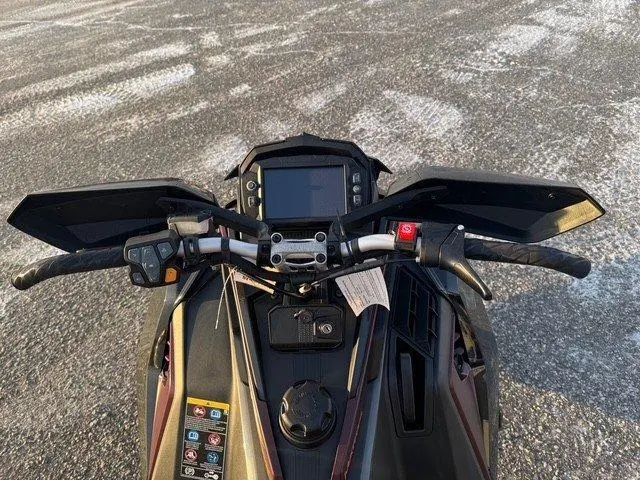 2025 Polaris Polaris PATRIOT 9R SWITCHBACK ASSAULT 146