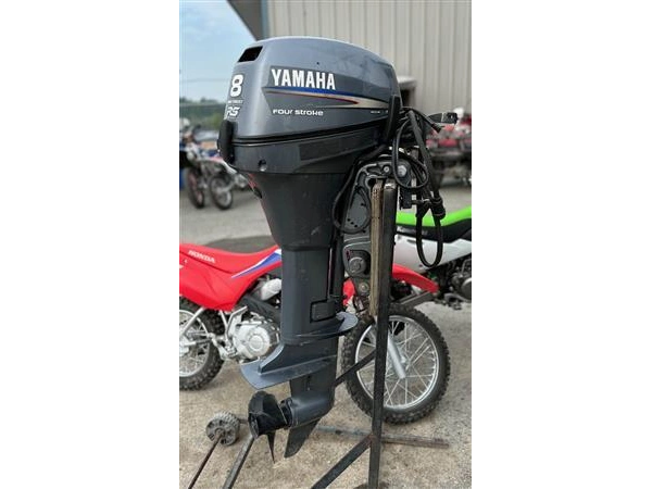 Yamaha 8hp Power Trim Avec Remote 2010 alt