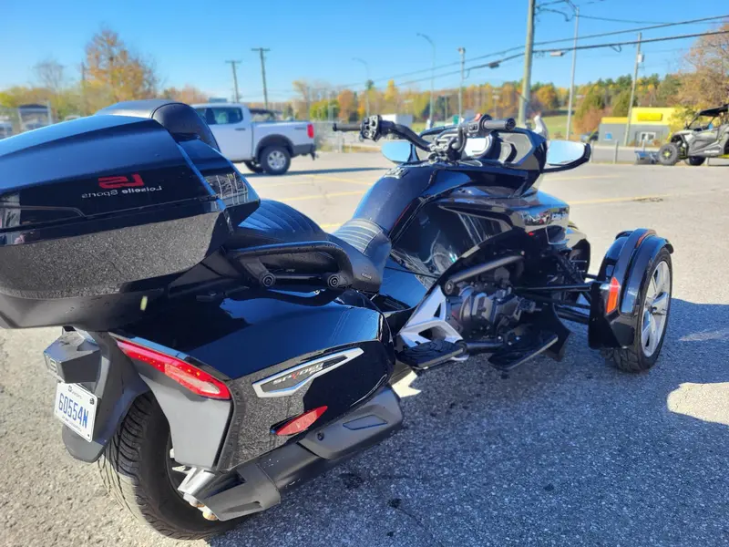 Can-Am F3 LIMITED 2023