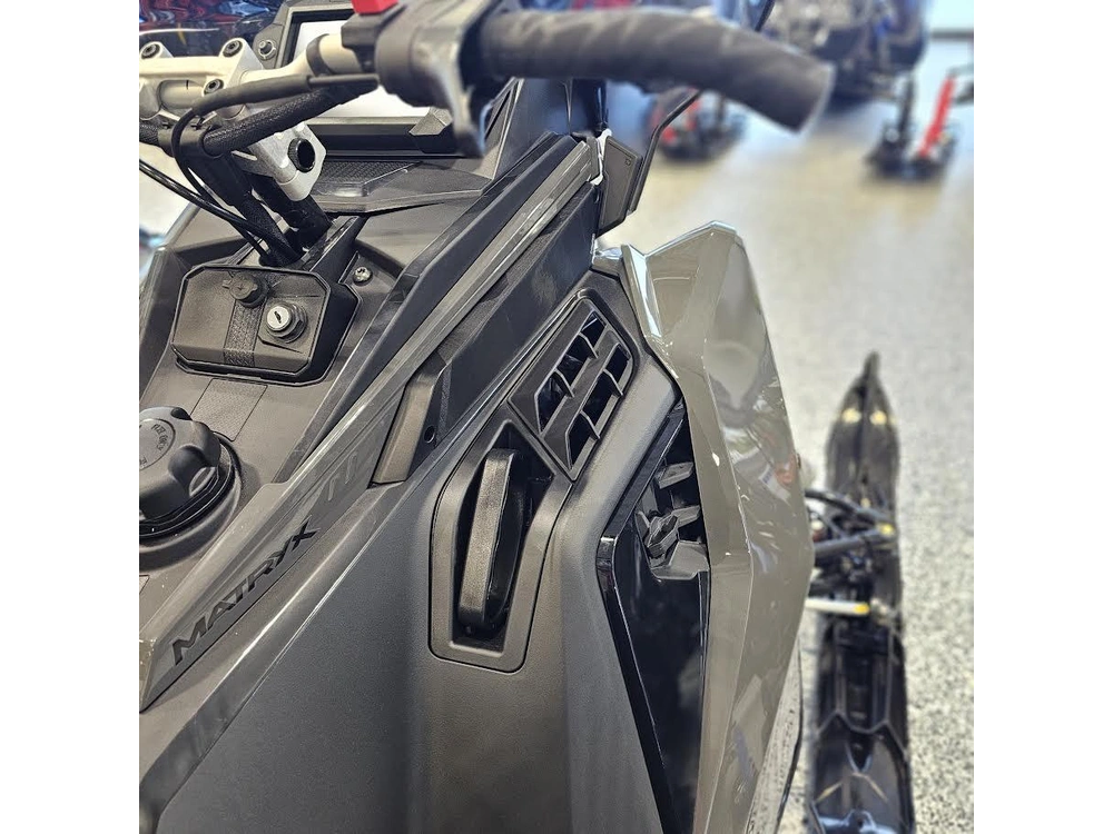 2025 Polaris 850 Indy Vr1 137 alt