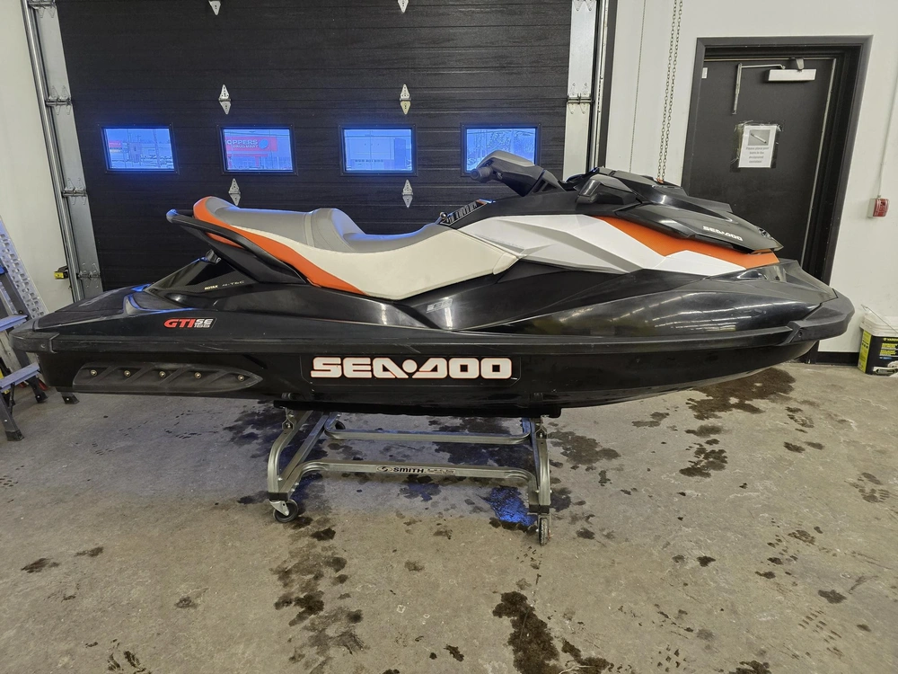 2011 Sea-doo Gti™ Se 155 alt
